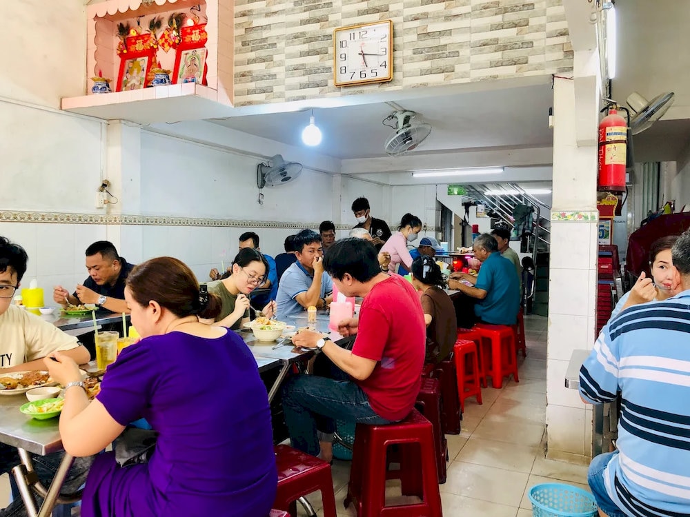 The eatery has a humble, familiar vibe, deeply rooted in the memories of Saigon locals for over 50 years